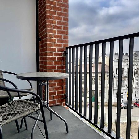 Art Apartment Stare Podgorze Free Parking Krakow Bagian luar foto